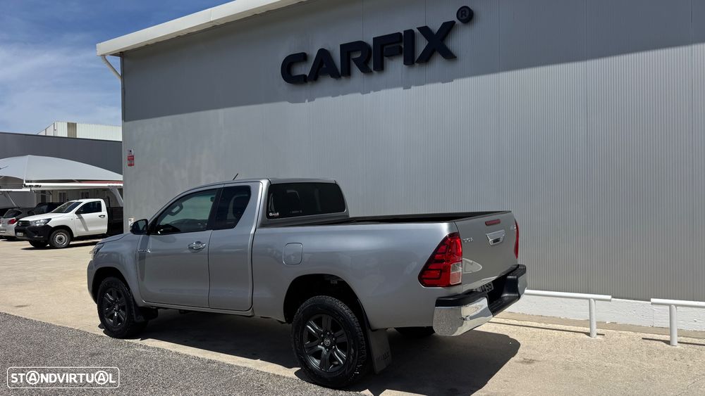 Toyota Hilux 2.4 D-4D 4WD CE Trial - 21
