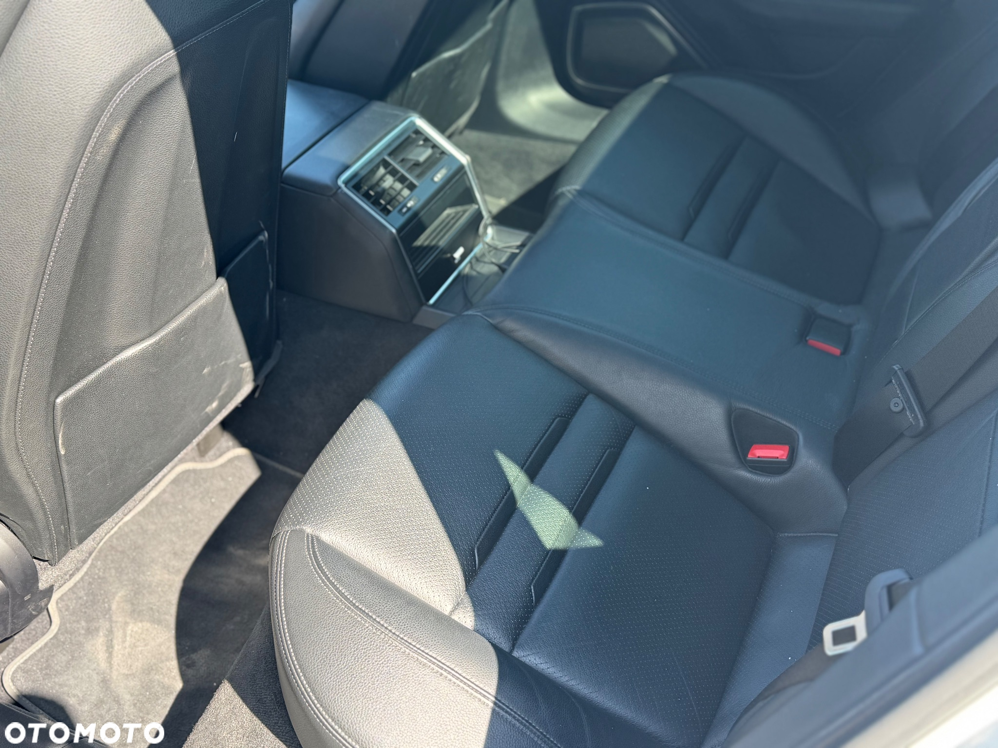 Porsche Panamera 4 E-Hybrid Sport Turismo - 37