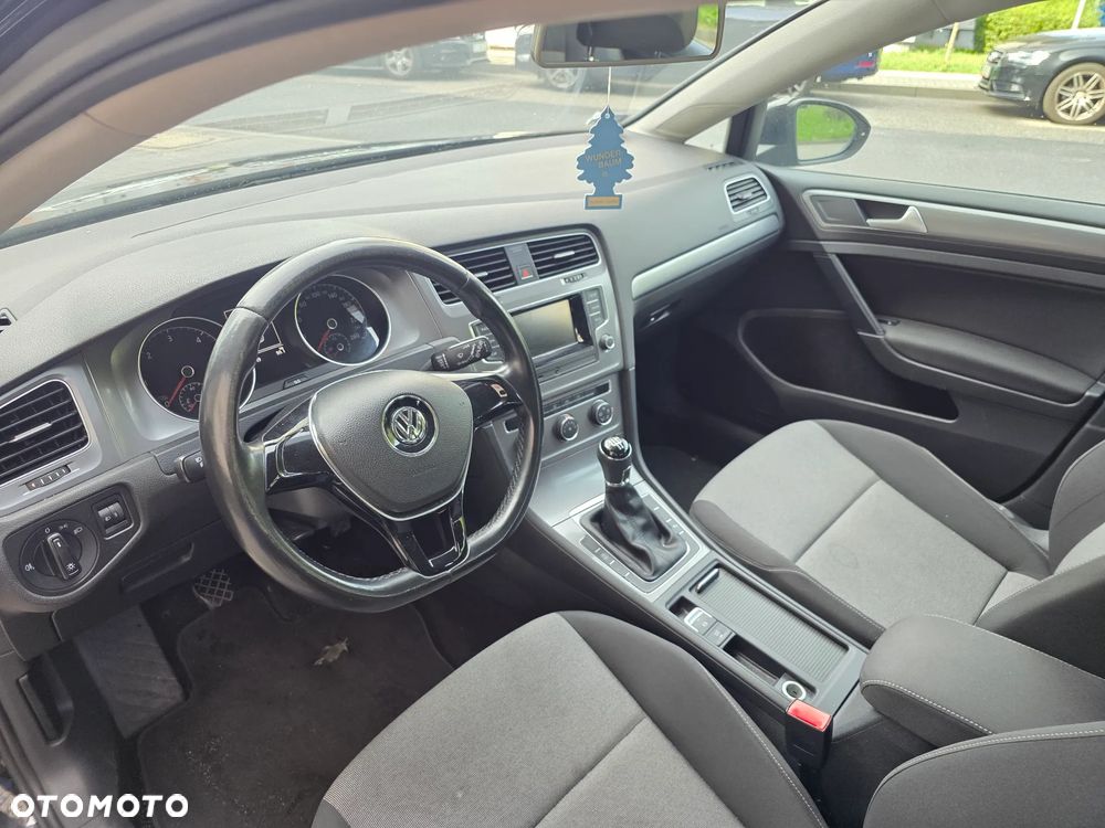 Volkswagen Golf 1.6 TDI BMT Comfortline - 18