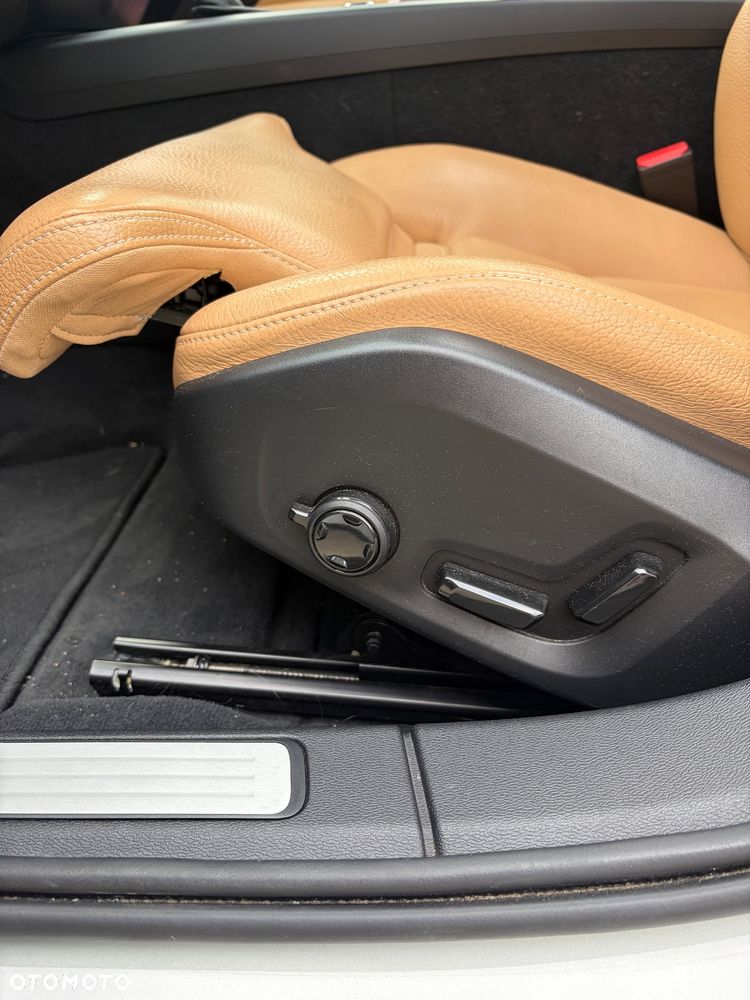Volvo V60 B4 D Inscription - 16