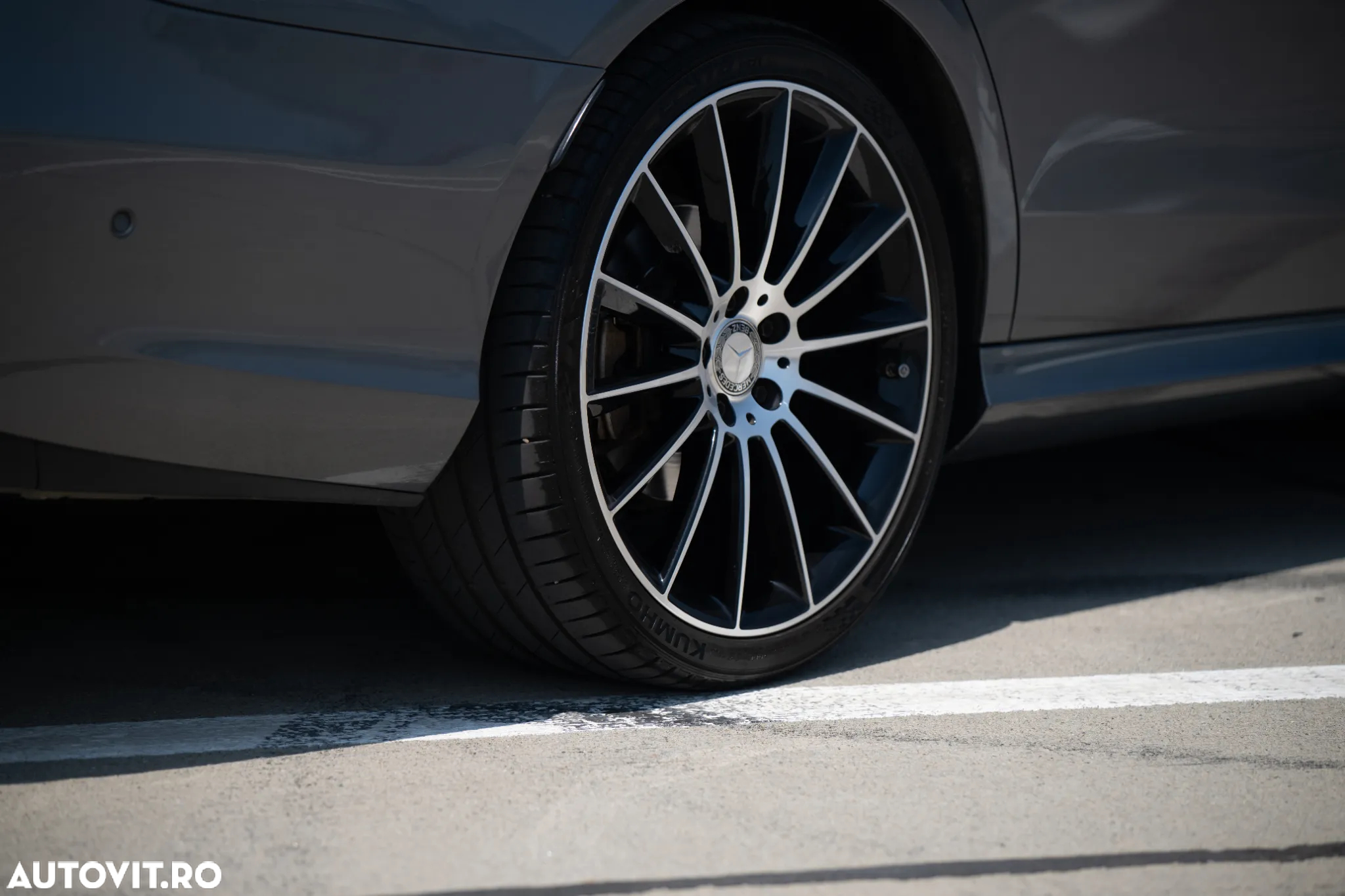 Mercedes-Benz E 220 d 9G-TRONIC AMG Line - 12
