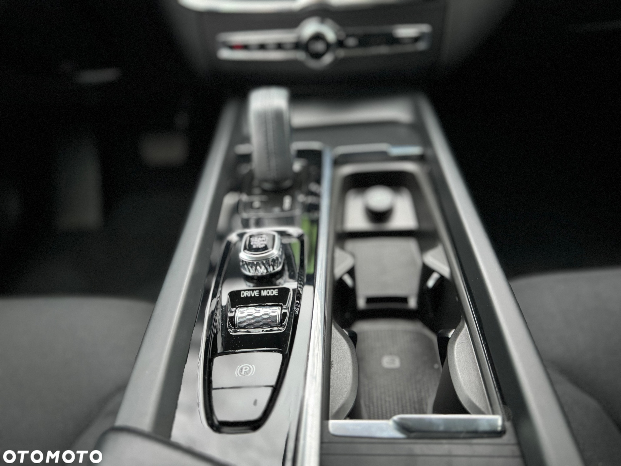 Volvo XC 60 B4 B Momentum - 31