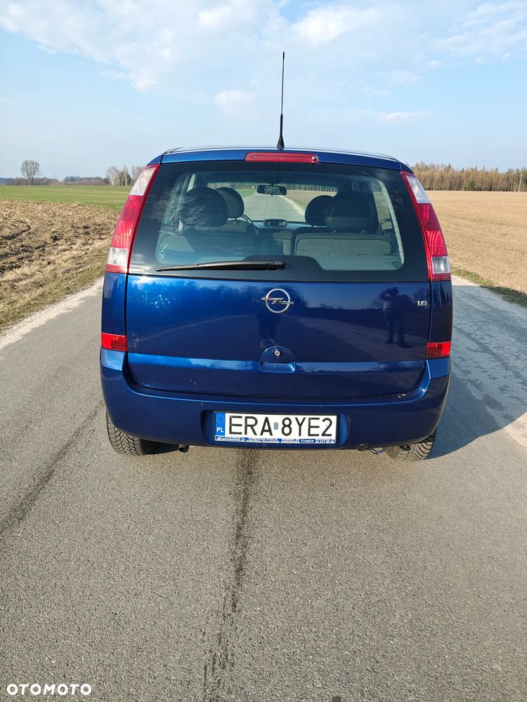 Opel Meriva 1.6 16V Essentia - 24