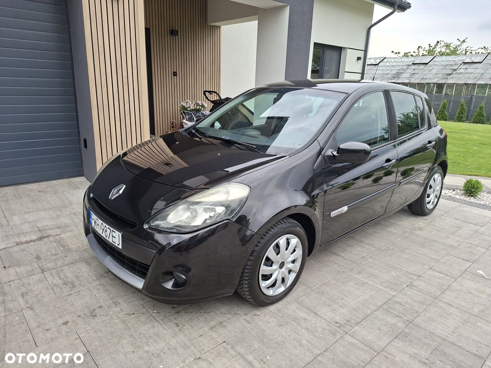 Renault Clio - 1