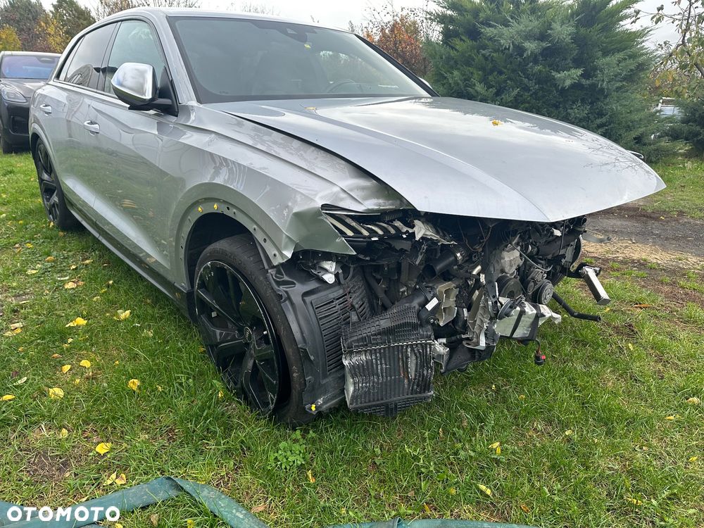 Audi RS Q8 TFSI Quattro Tiptronic - 5