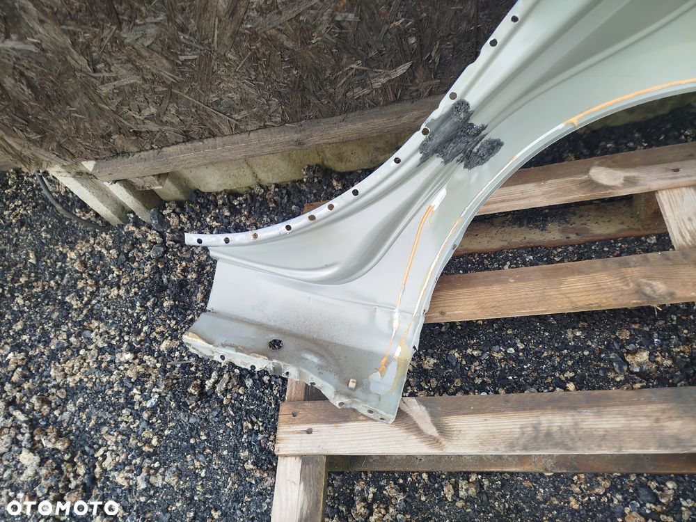 Toyota Yaris III błotnik prawy tył tylny próg Mazowieckie Warszawa - 11