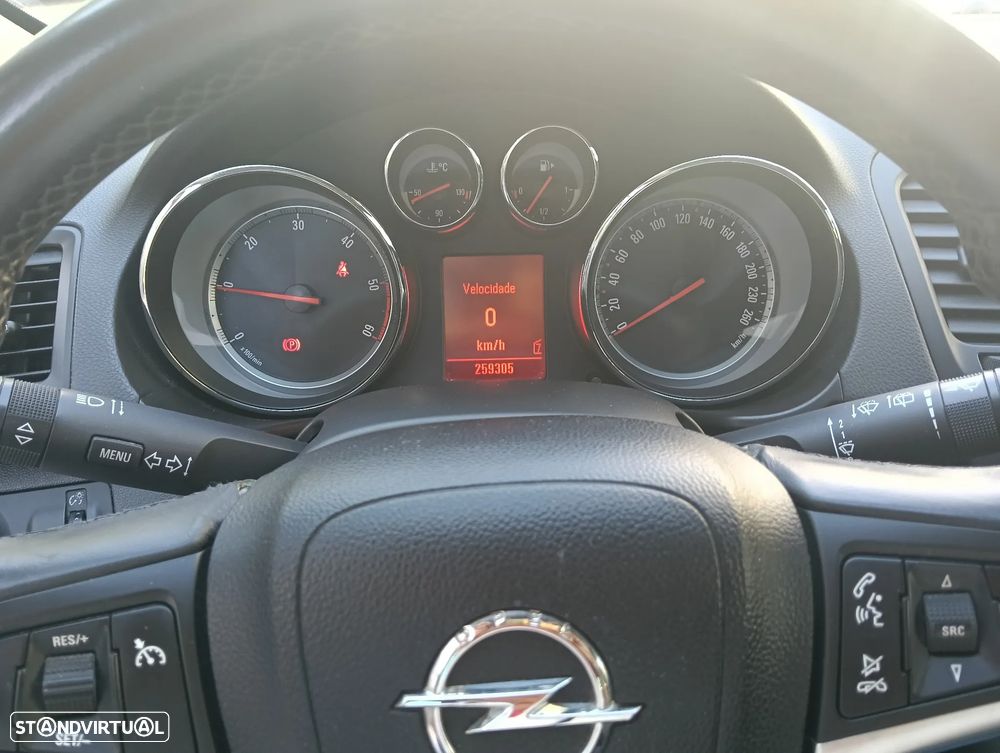 Opel Insignia Sports Tourer 2.0 CDTi Cosmo ecoFLEX - 26