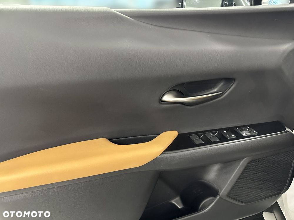 Lexus UX 250h GPF Business 2WD - 15