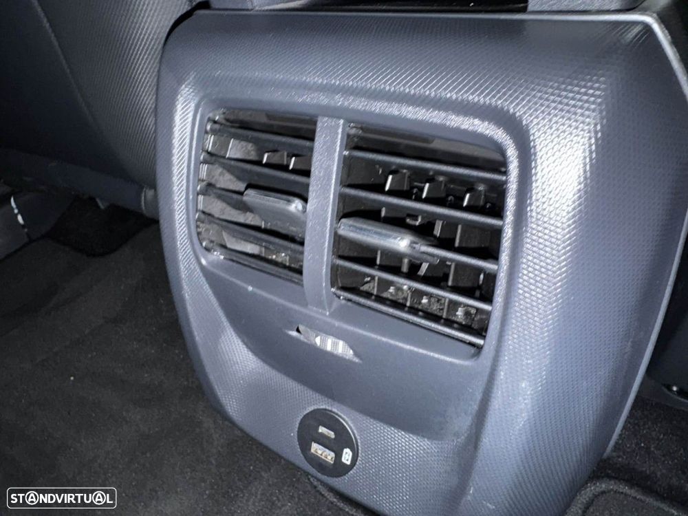 Ford Mustang Mach-E 75.7 kWh Base - 33