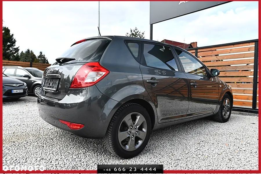 Kia Ceed 1.4 CVVT LX - 12