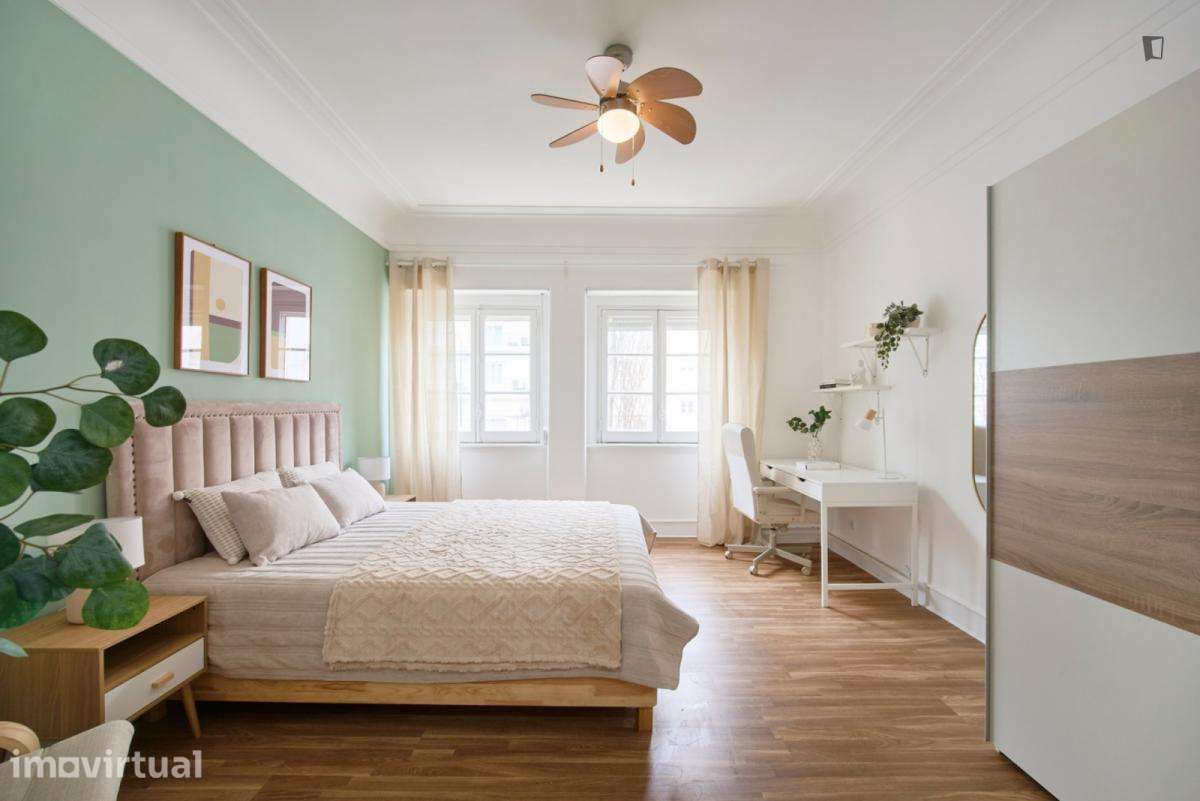 Quarto - localizado em Roma-Areeiro Lisbon - Grande imagem: 2/34