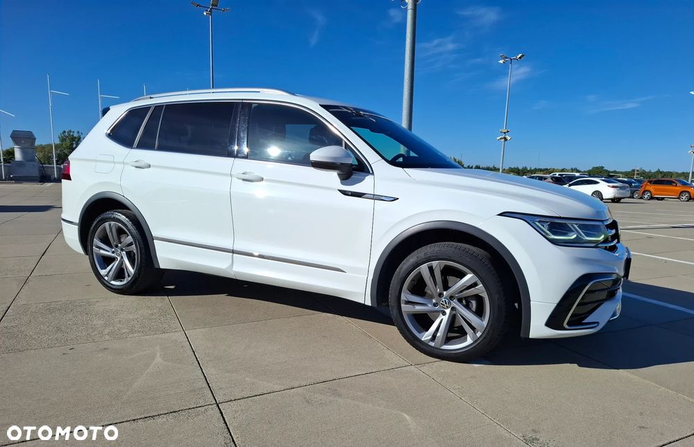 Volkswagen Tiguan Allspace 2.0 TDI R-Line DSG - 9