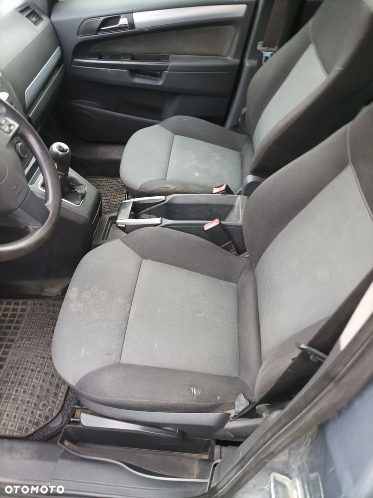 Opel Zafira 1.9 CDTI Cosmo - 4