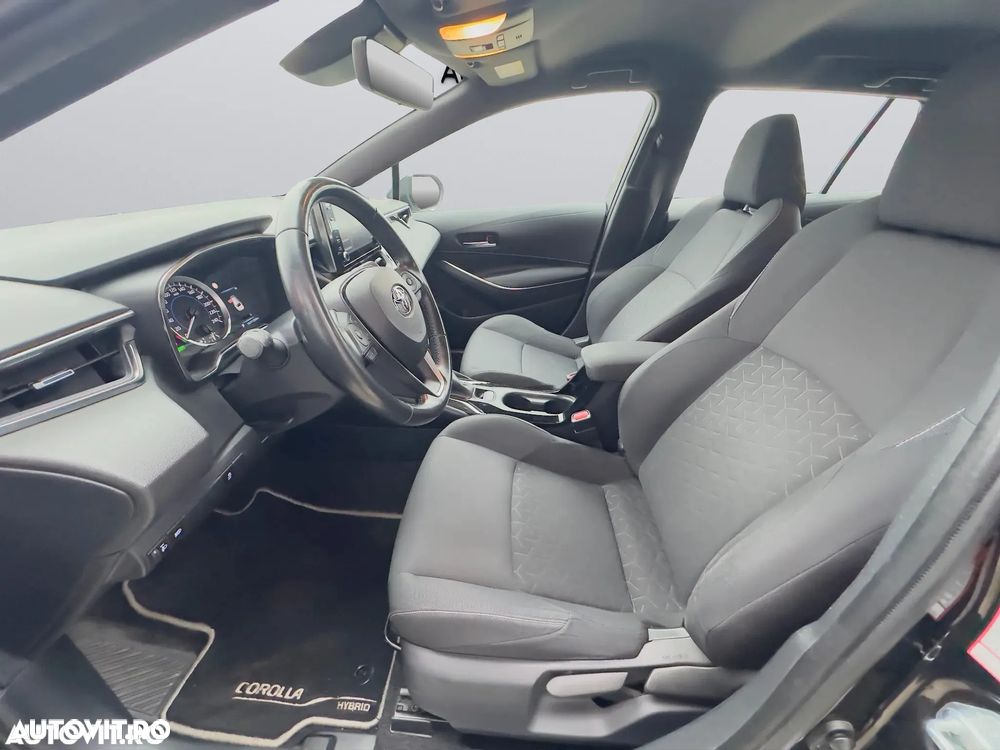 Toyota Corolla 1.8 HSD Dynamic - 10