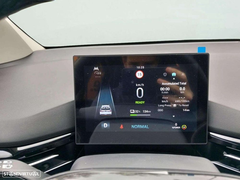 MG MG4 64 kWh Luxury - 13