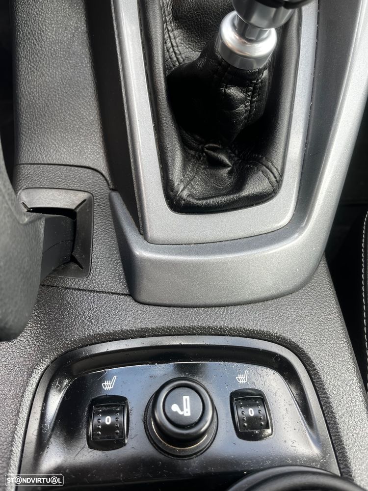 Ford Focus SW 1.6 TDCi Titanium - 17