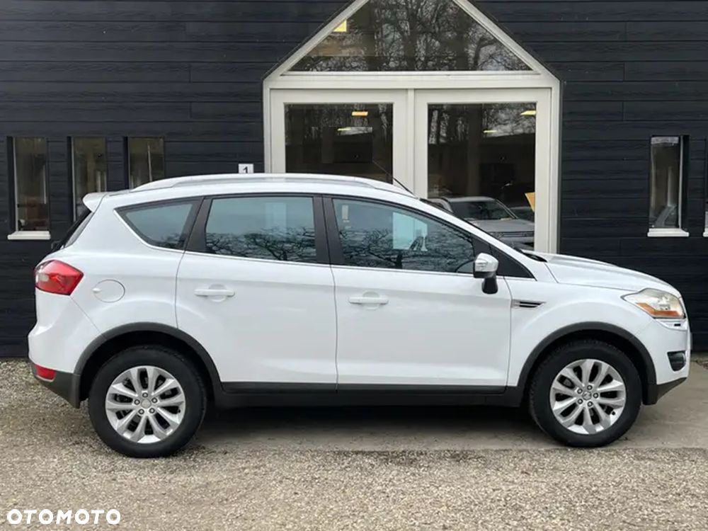 Ford Kuga 2.5 4x4 Titanium - 1