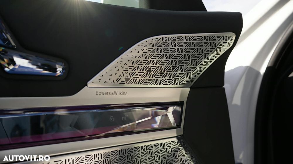 BMW Seria 7 740d xDrive MHEV - 19
