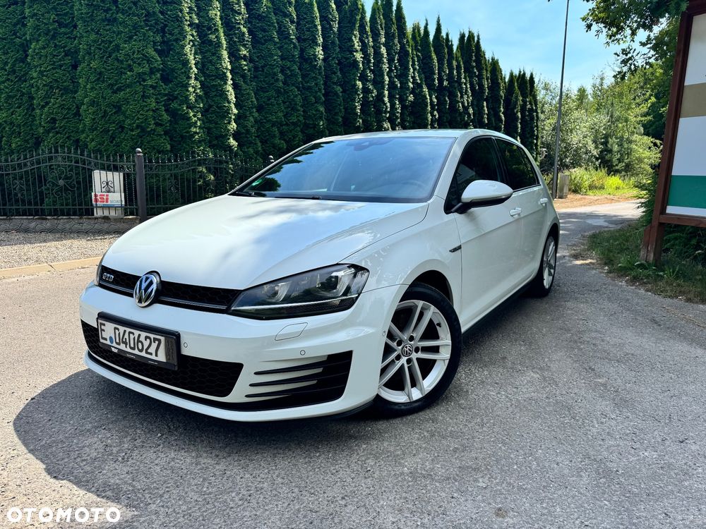 Volkswagen Golf 2.0 TDI BMT GTD - 3
