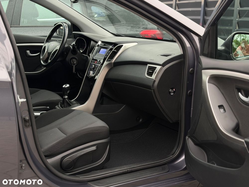 Hyundai i30 1.6 CRDi Premium - 19