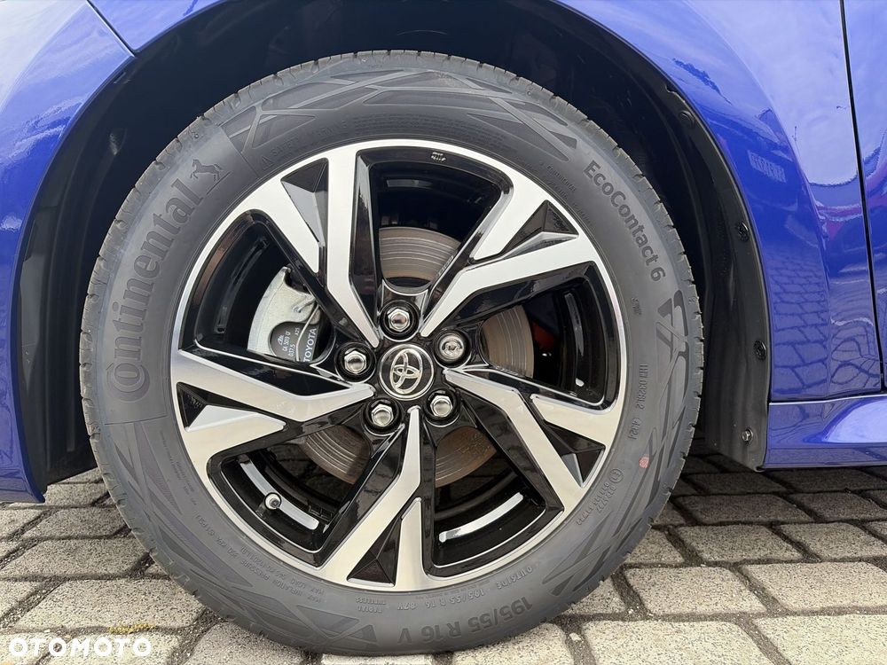 Toyota Yaris Hybrid 1.5 Style - 13