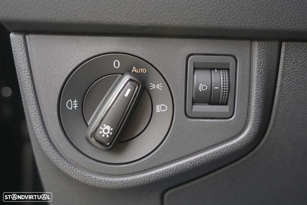 VW Taigo 1.0 TSI Urban - 17