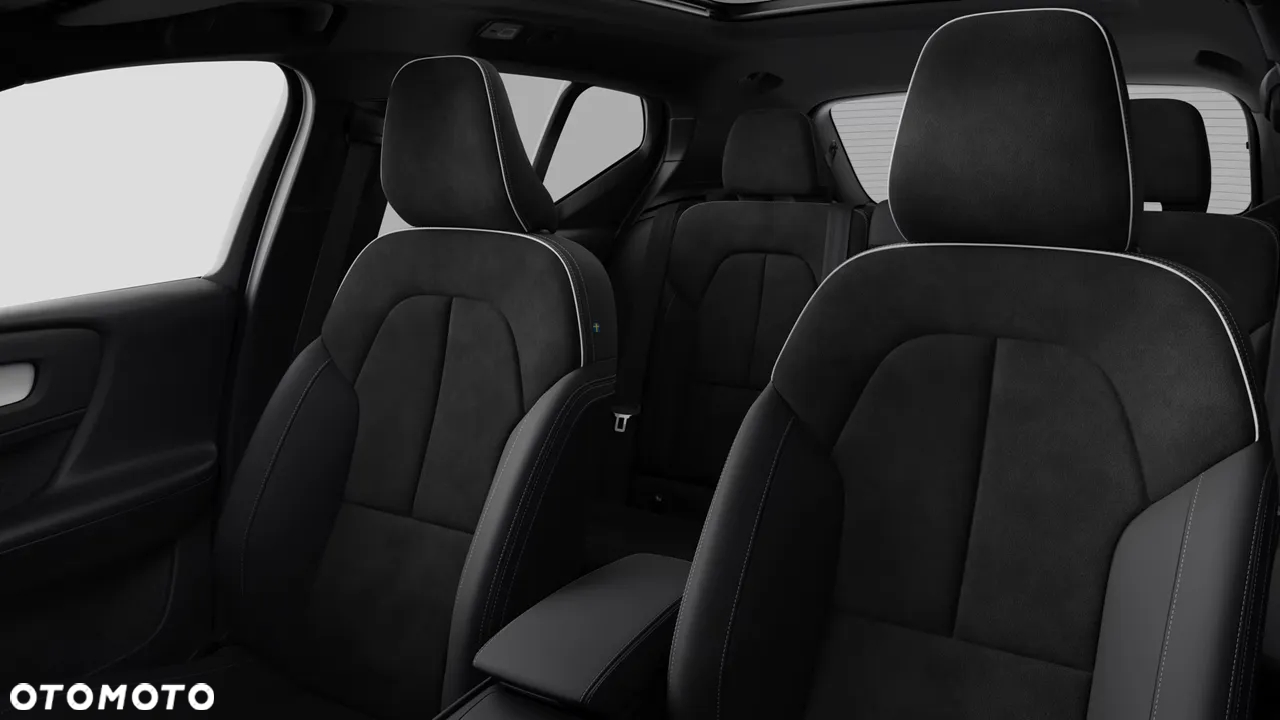 Volvo XC 40 B4 Ultra Dark - 12