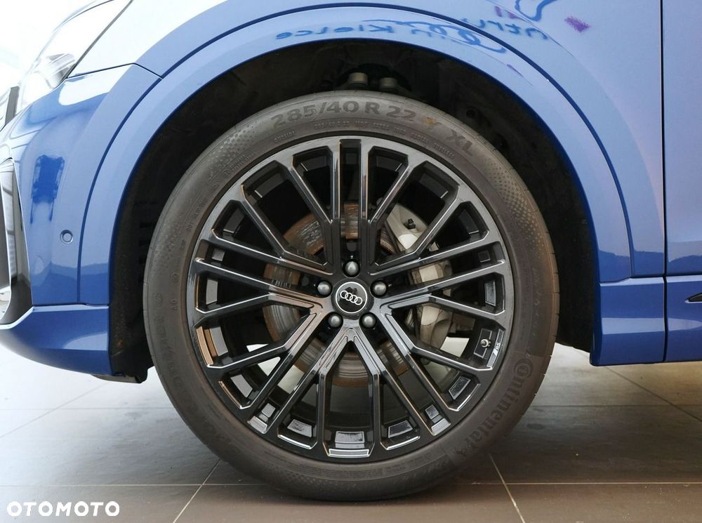 Audi Q8 - 8
