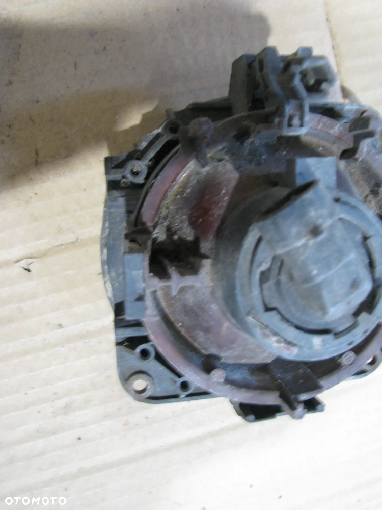 HALOGEN ZDERZAKA LEWY MAZDA TRIBUTE - 4