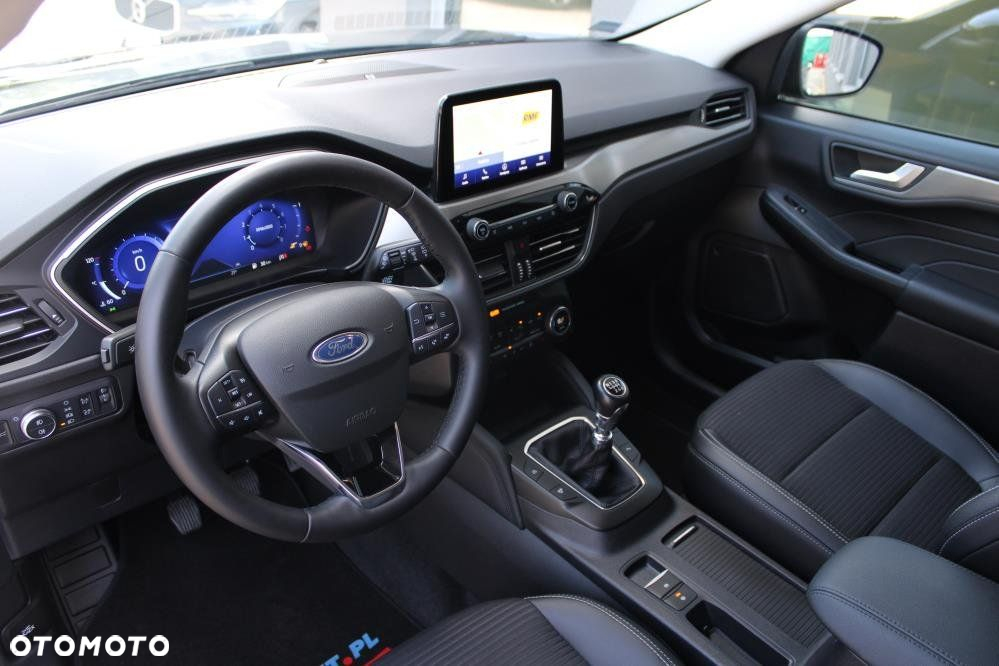 Ford Kuga - 9