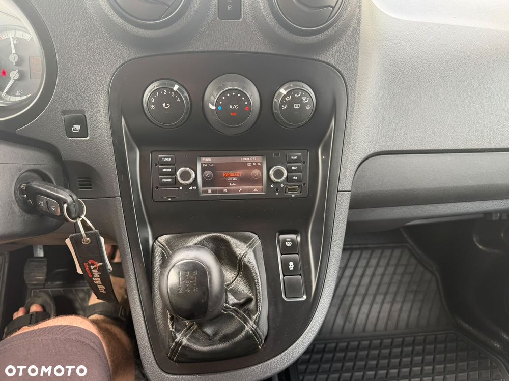 Mercedes-Benz CITAN - 20