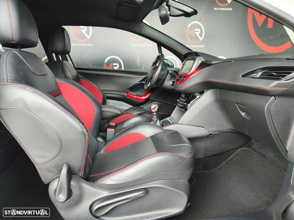 Peugeot 208 1.6 THP GTi - 27