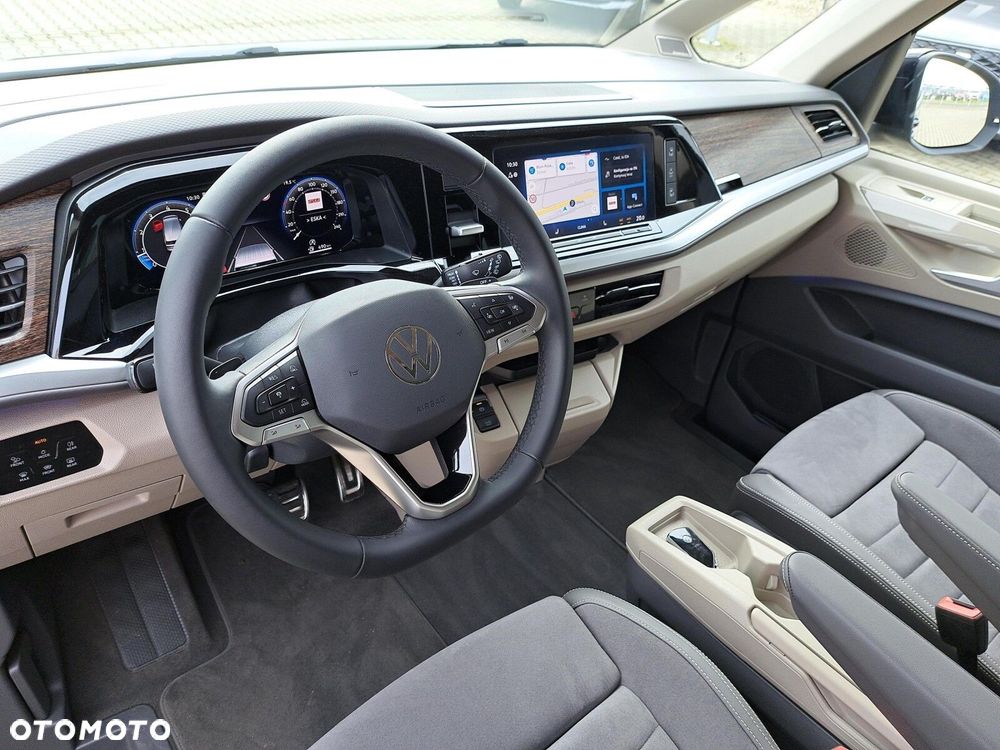 Volkswagen Multivan - 13