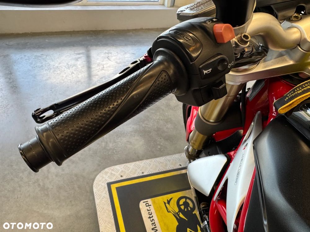 MV AGUSTA Brutale - 30