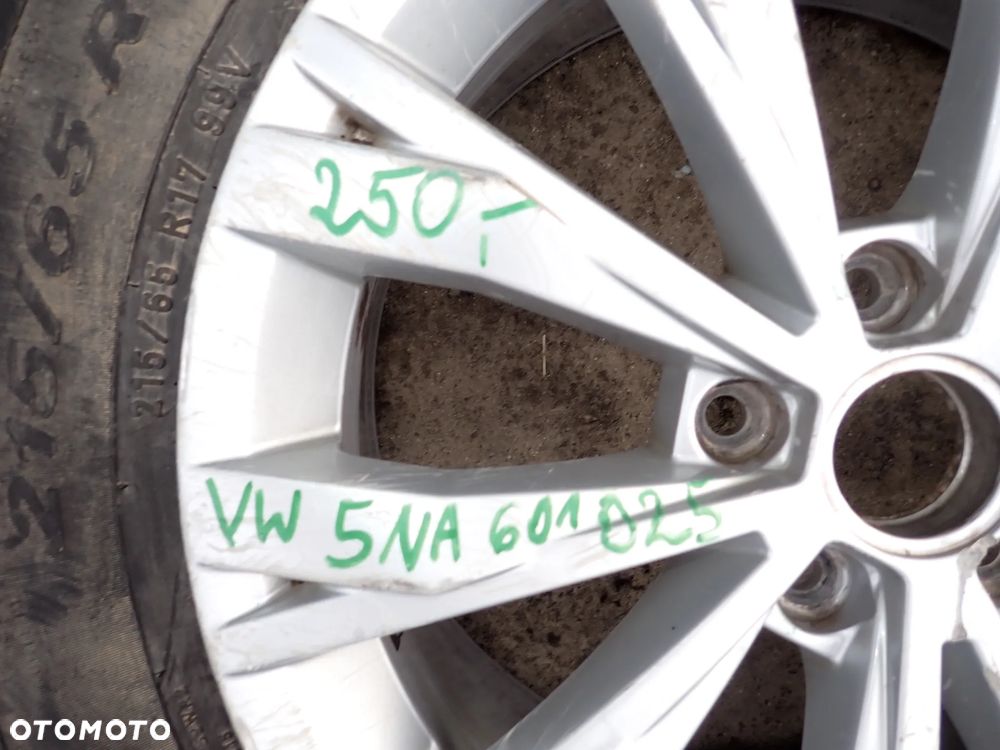 VW TIGUAN II FELGI 5NA601025 215/65 R17 - 2