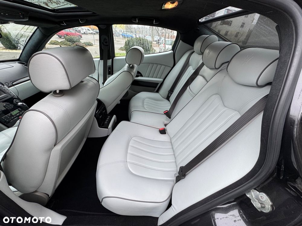 Maserati Quattroporte - 15