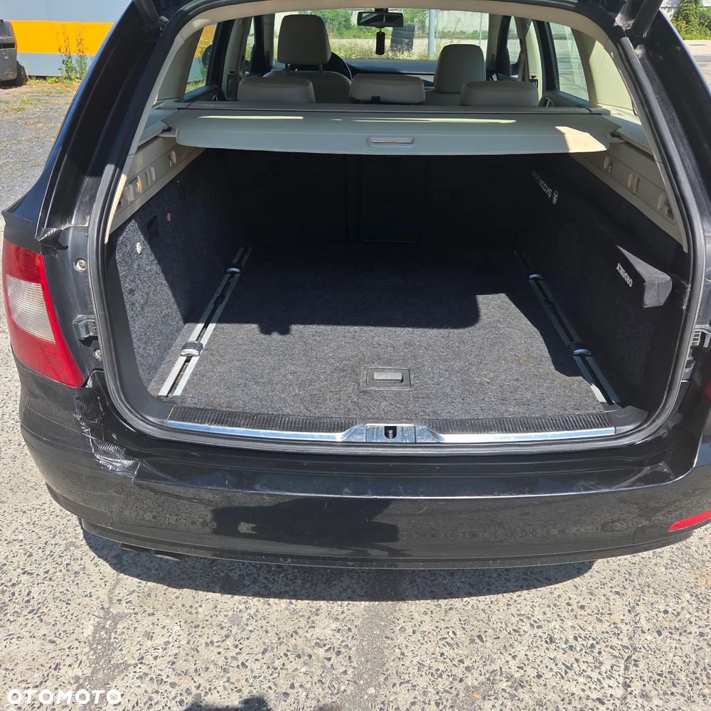 Skoda Superb 1.8 TSI Elegance DSG - 9