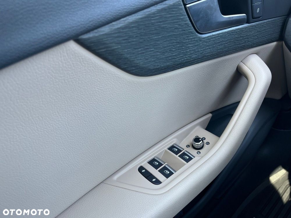 Audi A4 Limousine - 18