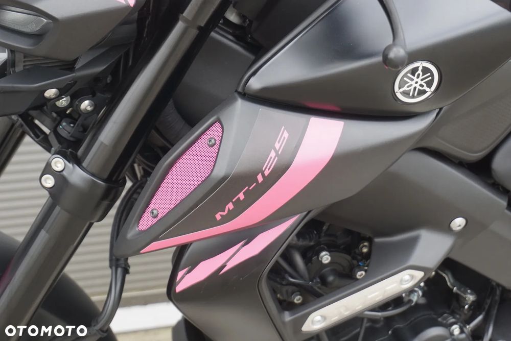 Yamaha MT - 22