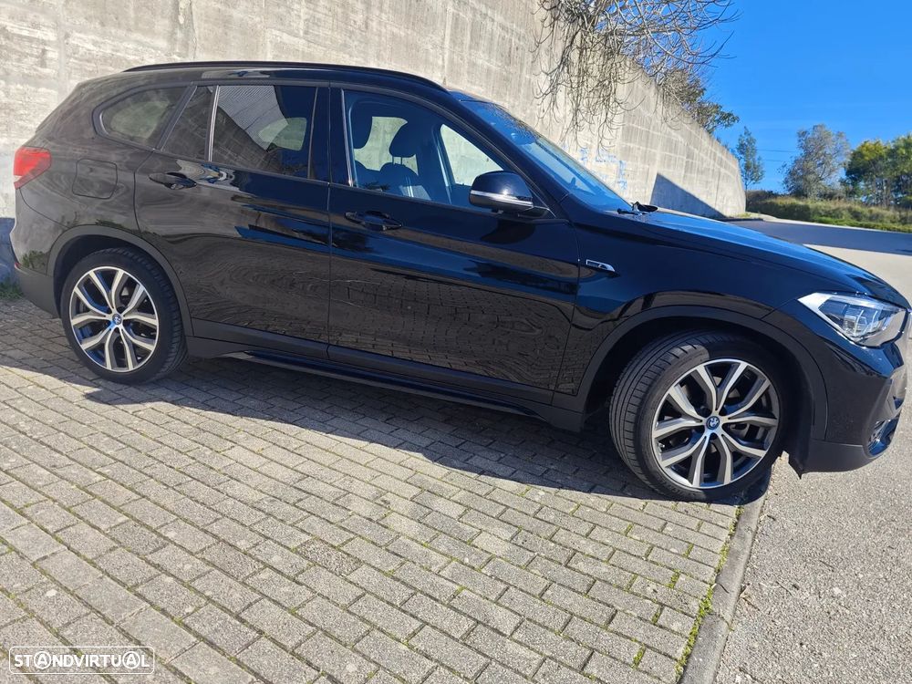 BMW X1 xDrive25e Sport Line - 3