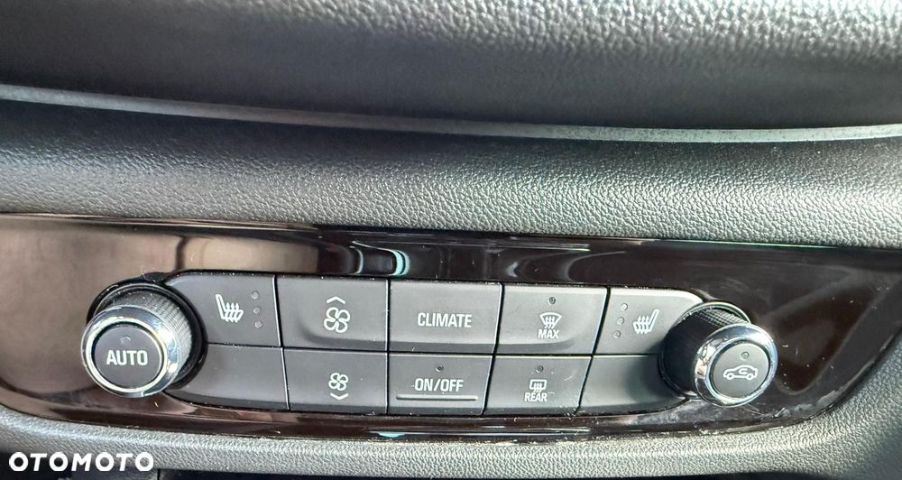 Opel Insignia ver-2-0-cdti-cosmo - 25