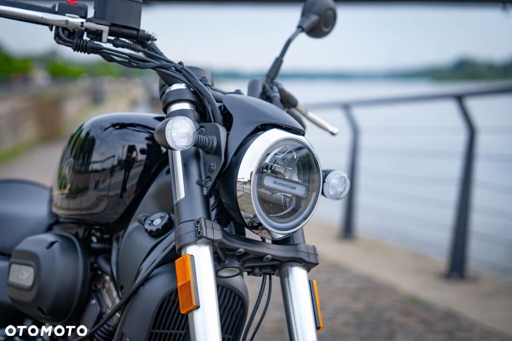 QJMOTOR SRV 125V - 3