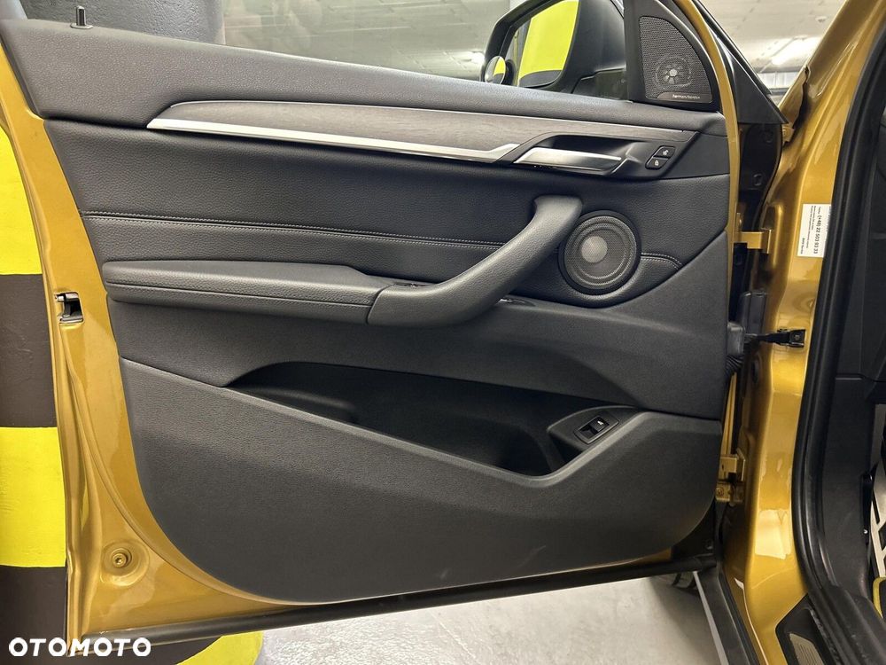 BMW X2 - 11