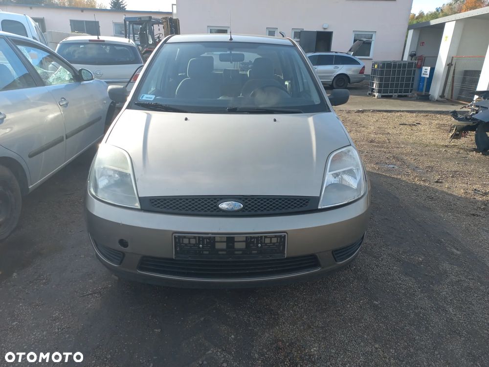 Ford Fiesta MK6 1.4 benzyna 04r Q2 wszystkie części maska zderzak lampa - 1