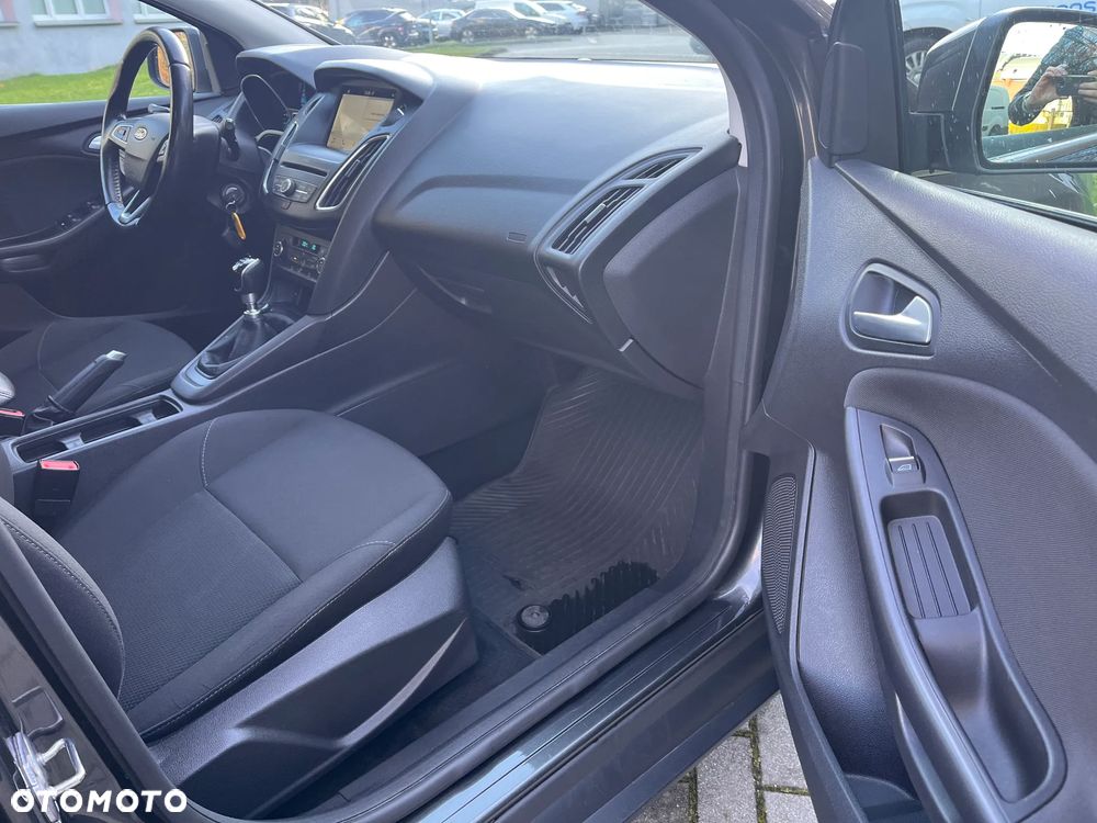 Ford Focus - 14