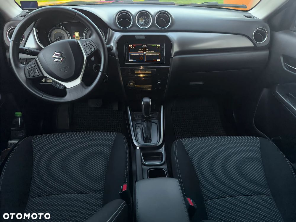 Suzuki Vitara 1.0 Boosterjet Premium 2WD - 6