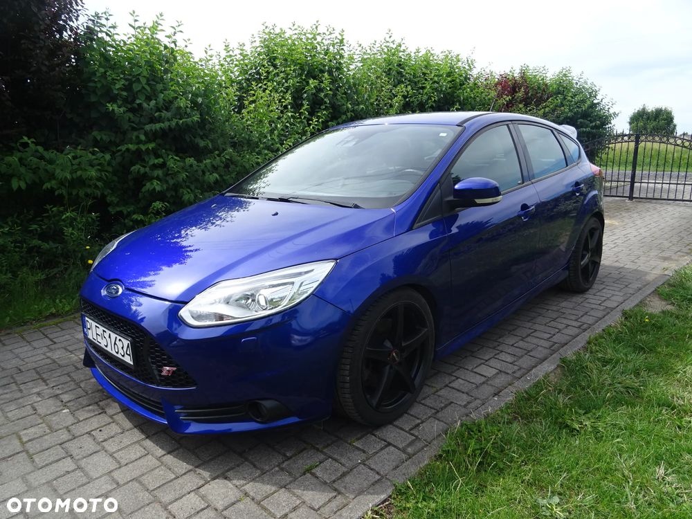 Ford Focus ST - 10