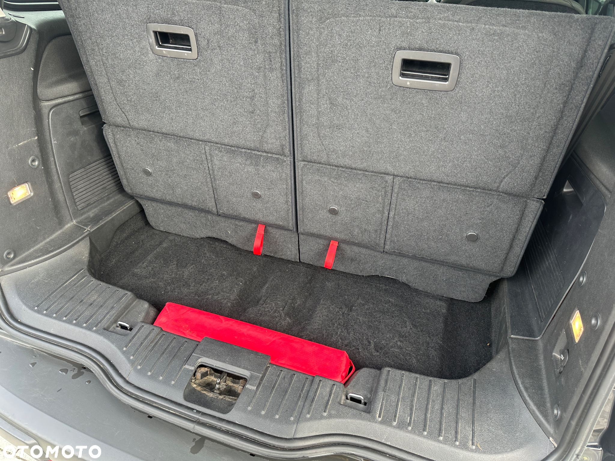 Ford Galaxy 2.0 TDCi Titanium - 40