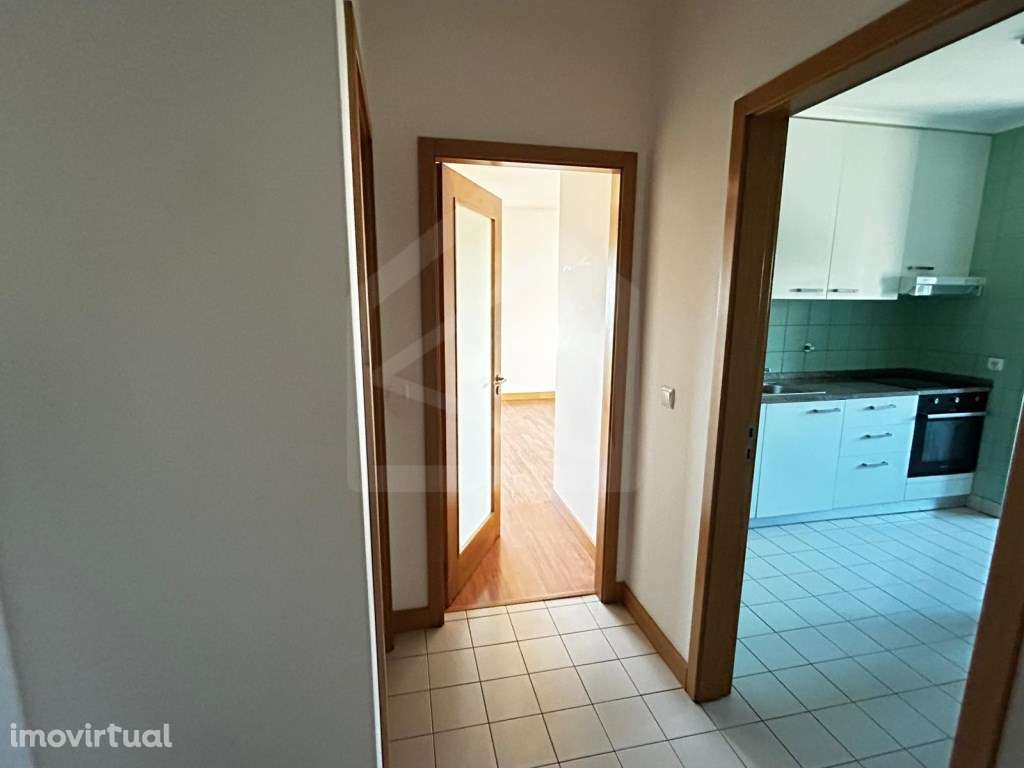 Apartamento T2 em Sanfins - Grande imagem: 4/18