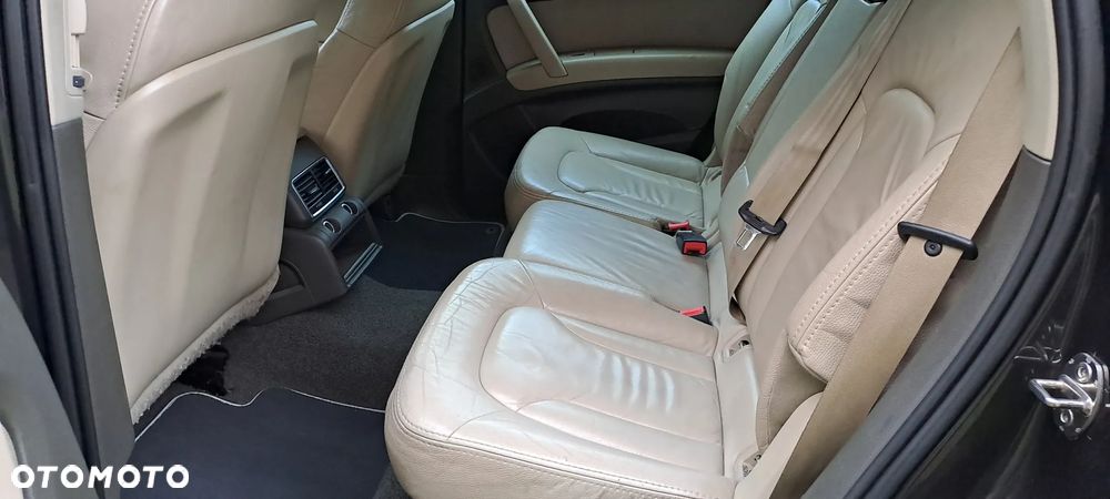 Audi Q7 - 6
